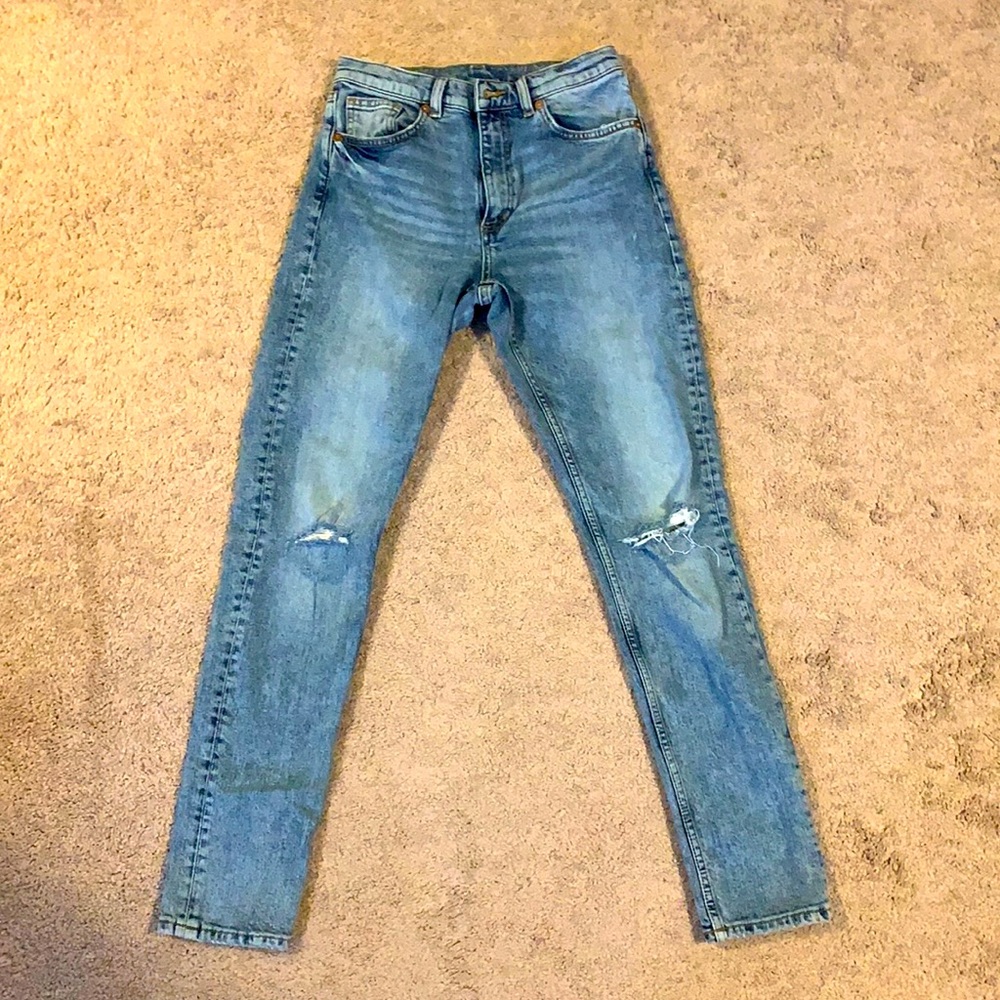 Monki distressed jeans